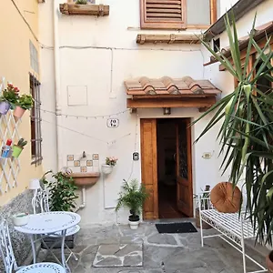 Casa Romantica Vicino Al Centro Di Appartamento