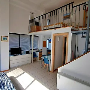 Gemme Fiorentine In Front Of The Train Station 5 Minutes From The Centre Free Parking Apartment